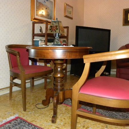 Hotel Nuovo Diana Napoli Dış mekan fotoğraf