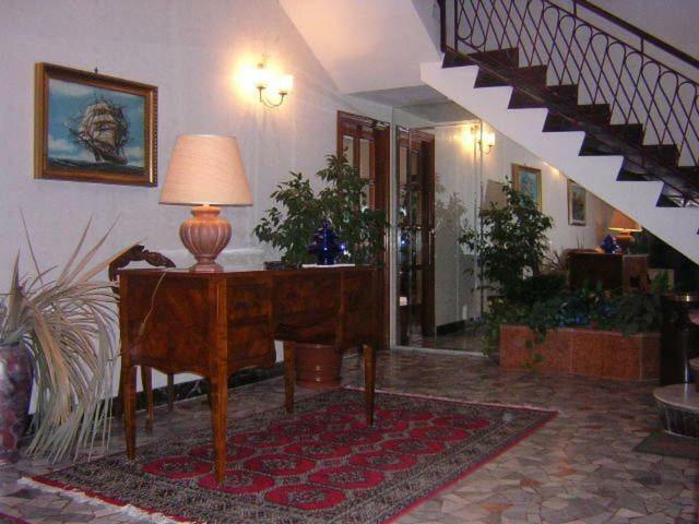 Hotel Nuovo Diana Napoli Dış mekan fotoğraf