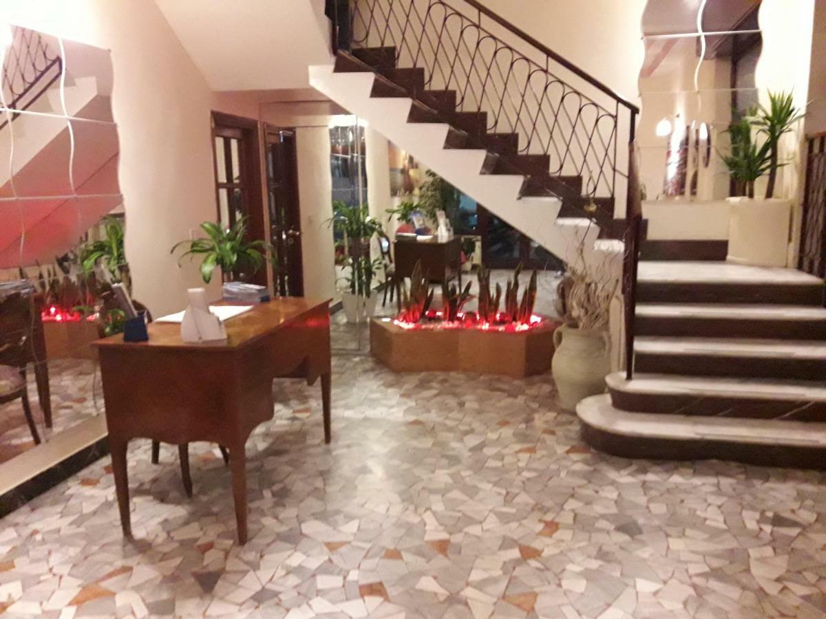 Hotel Nuovo Diana Napoli Dış mekan fotoğraf